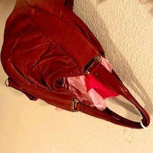Rustic/drk red- B. Makowsky handbag